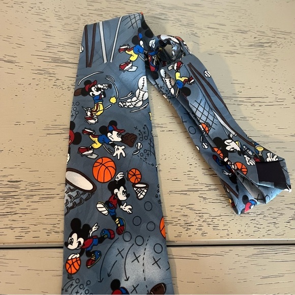 Disney Mickey Mouse Unlimited Sports Tie Necktie Volleyball Basketball Football - Picture 4 of 6